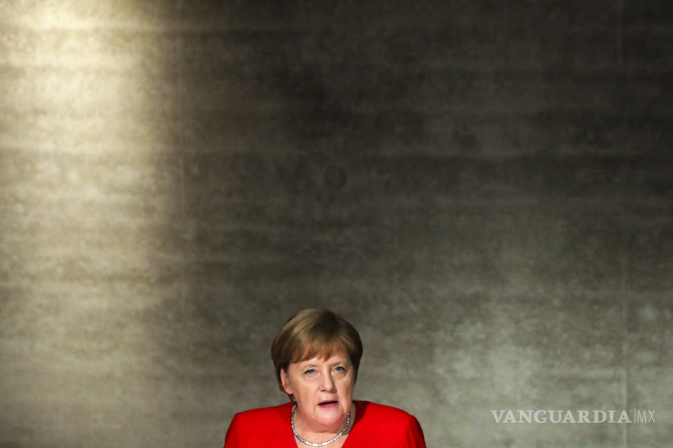 $!Merkel cumple 65 años en medio del debate en torno a su salud precipitado por repetidos episodios de temblores físicos