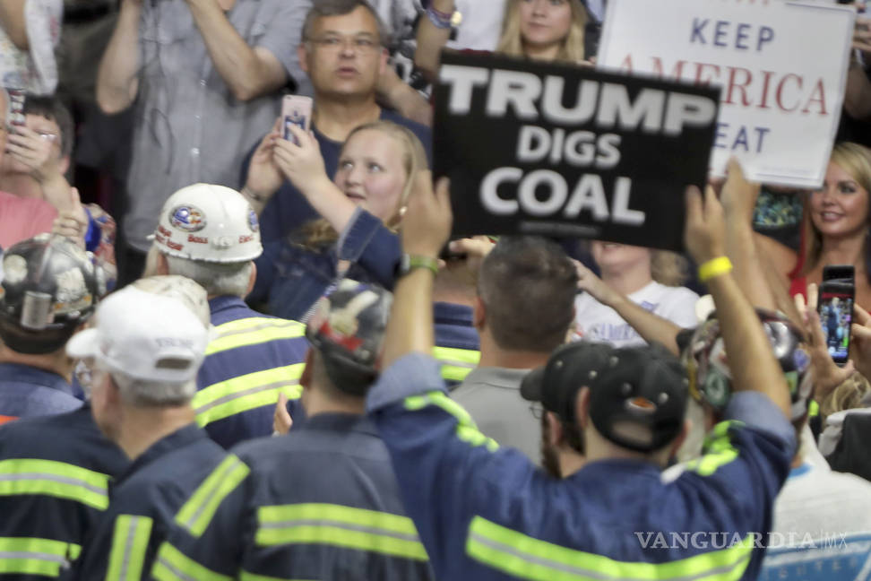 $!Trump flexibiliza el uso de carbón, la industria que está muriendo