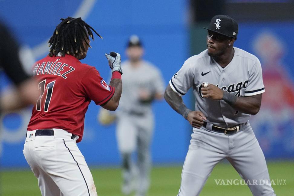 Suspenden a Tim Anderson y José Ramírez tras agarrarse a golpes en las Grandes Ligas