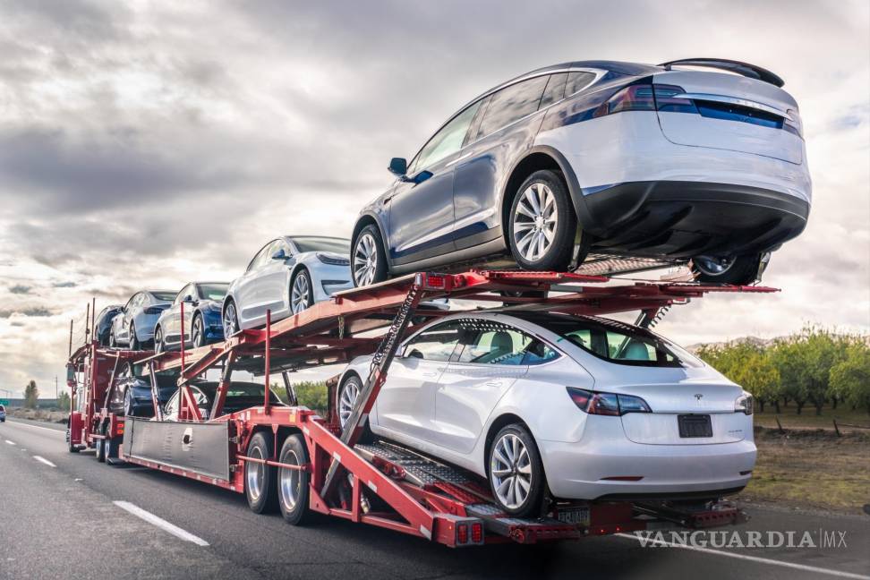 $!La exportación de vehículos destacó por su crecimiento a doble dígito.