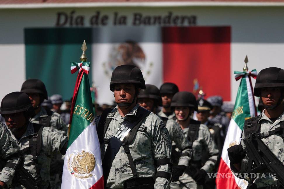 $!Bandera mexicana, por encima intereses partidistas: AMLO