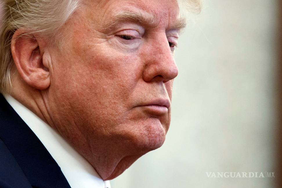 Arrecia polémica en EU por memorando del FBI sobre la trama rusa