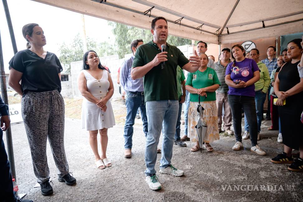 $!Vecinas y vecinos del sector celebraron el inicio de la obra, largamente solicitada por la comunidad.
