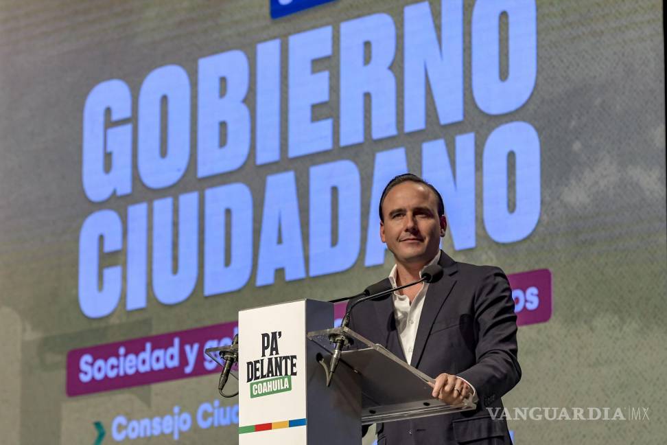 $!Manolo Jiménez presentó su agenda política que impulsará durante su campaña.