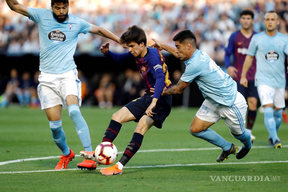 $!Celta de Vigo provoca su primera derrota en 23 partidos al Barcelona con un 'casi' gol de Néstor Araujo