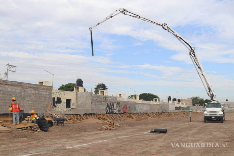 $!Alcalde de Torreón visita construcción del MercAhorro Abastos