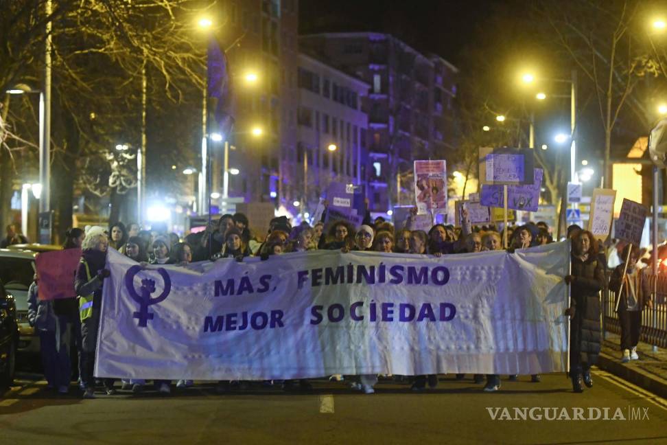 Mujeres alzan su voz en todo el para defender sus derechos y contra la violencia y la impunidad (fotos)