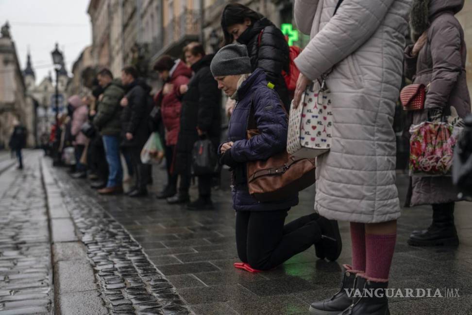 Primer año de la guerra en Ucrania en impactantes imágenes (fotos)