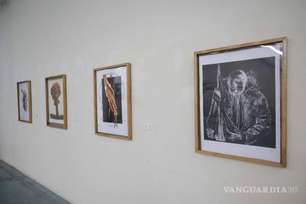 $!UAdeC inicia cartelera de actividades artísticas del nuevo ciclo escolar con dos exposiciones
