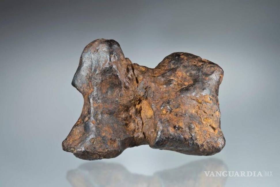 $!El hierro para crear este objeto fue extraído de un meteorito.