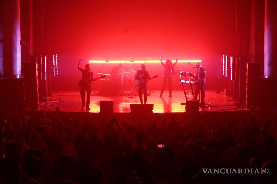 $!Camilo Séptimo llenó de atmósfera el Paraninfo del Ateneo Fuente en Saltillo