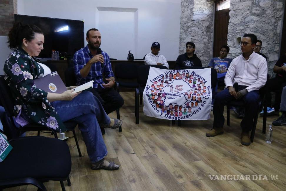 $!Aureliani destacó la labor de los colectivos coahuilenses como uno de los primeros que distinguió el delito de desaparición forzada de los cometidos en la Guerra Sucia .