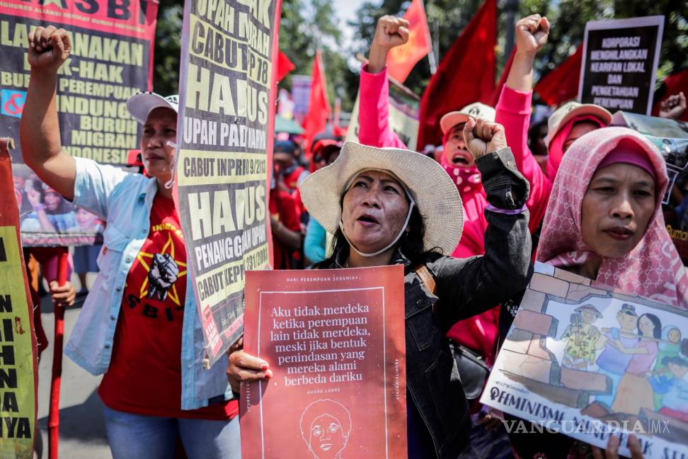$!Mujeres de Indonesia, Rusia, Nairobi, España y Filipinas toman las calles por el Día de la Mujer
