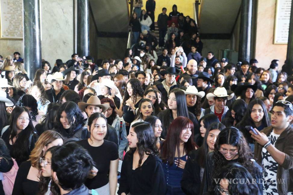 $!Estudiantes del Ateneo Fuente disfrutan de las actividades de la Semana Cultural, caracterizándose según la temática de festivales de música.