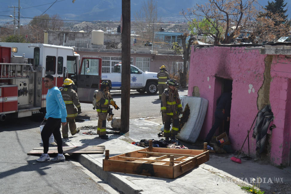 $!Incendio en casa de Saltillo por un cigarro encendido