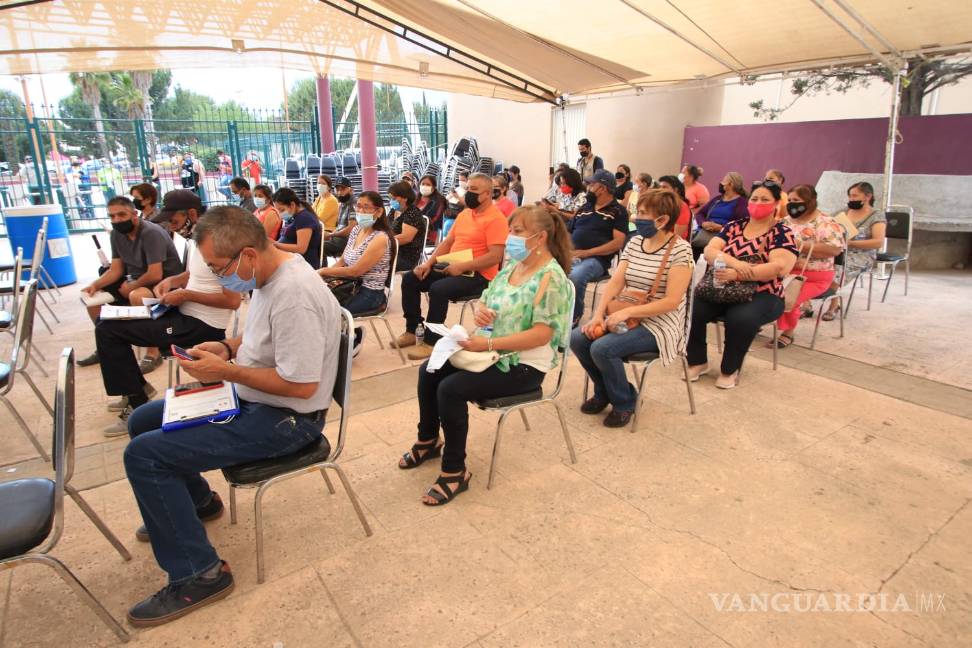 $!Habilitan el auditorio Parque Las Maravillas como nuevo punto de vacunación en Saltillo