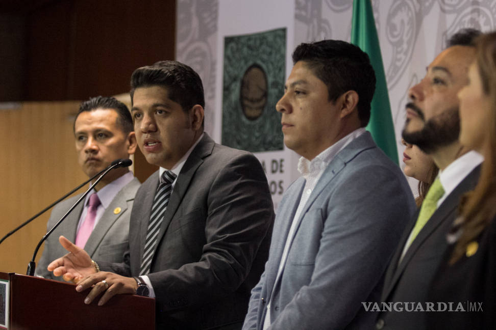 $!Oficializan 7 diputados federales salida del PRD; se aliarían a Morena para darle mayoría