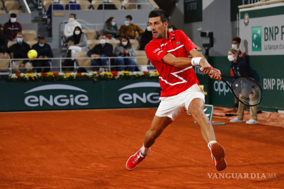 $!Djokovic ya está en cuartos de final en Roland Garros