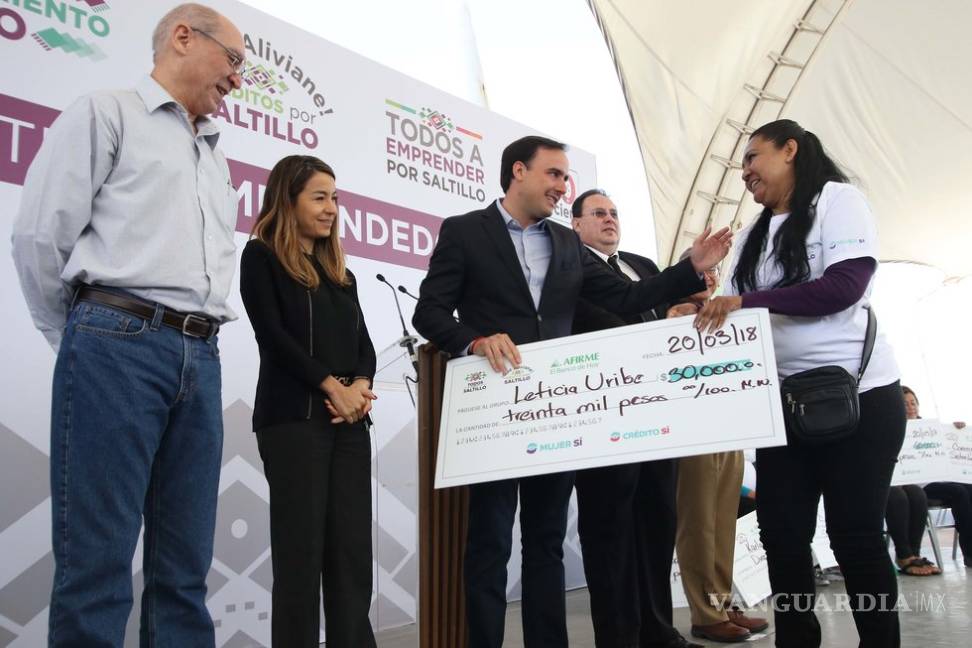 $!Entrega Municipio de Saltillo créditos a microempresarios hasta por 72 mil pesos