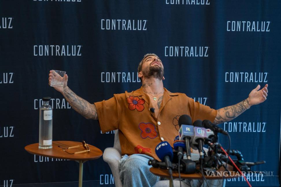 $!El cantante colombiano Maluma presenta su marca propia de mezcal durante una rueda de prensa en Manhattan, Nueva York (Estados Unidos).
