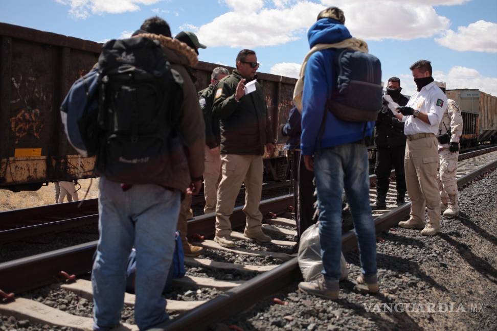 $!Los migrantes no han cesado en sus intentos, pese a noticias como la de esta semana, en donde se reportó la muerte de 39 personas en una estación federal.