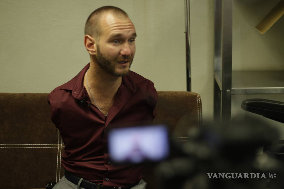 $!‘Ante suicidios, jóvenes deben entender que hay esperanza’: Nick Vujicic en Saltillo