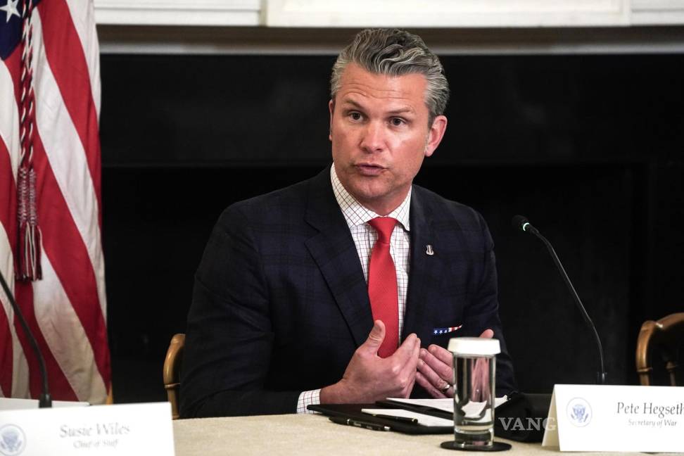 $!Pete Hegseth, secretario de Guerra de EU, informó que el Ejército estadounidense una narcolancha en aguas del mar Caribe “operada por el Tren de Aragua”.