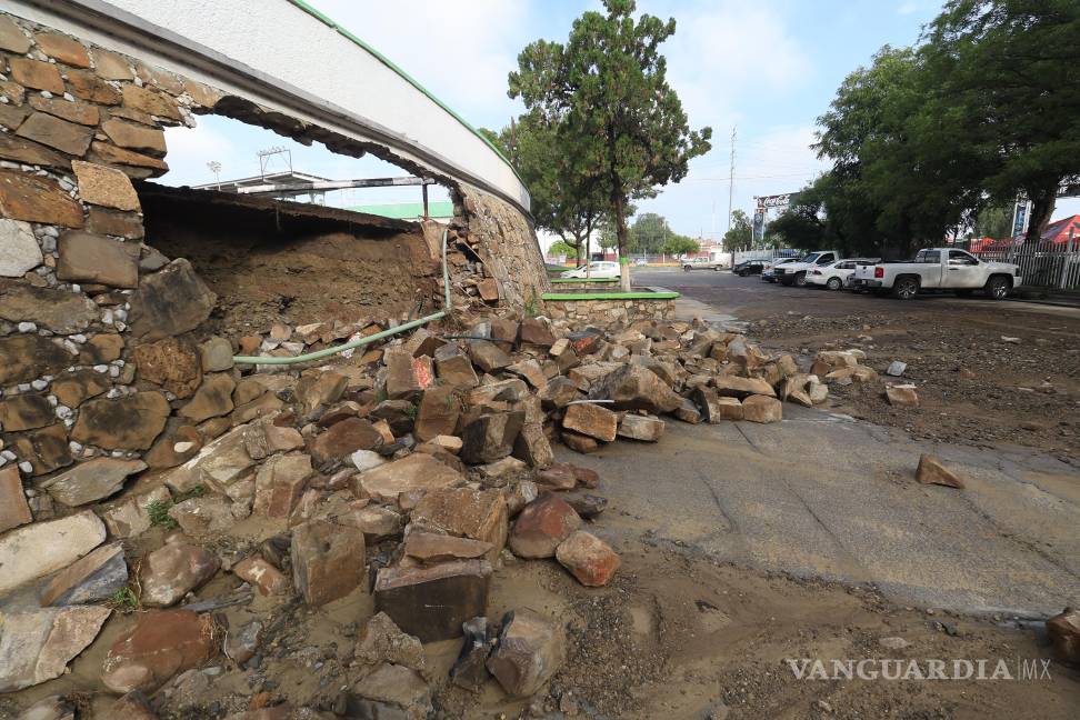 $!Autoridades del deporte y de infraestructura coordinan labores para rehabilitar ambos espacios deportivos.