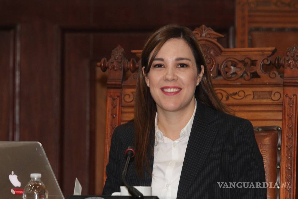 Exhiben a diputada priísta de Coahuila por propuesta tardía