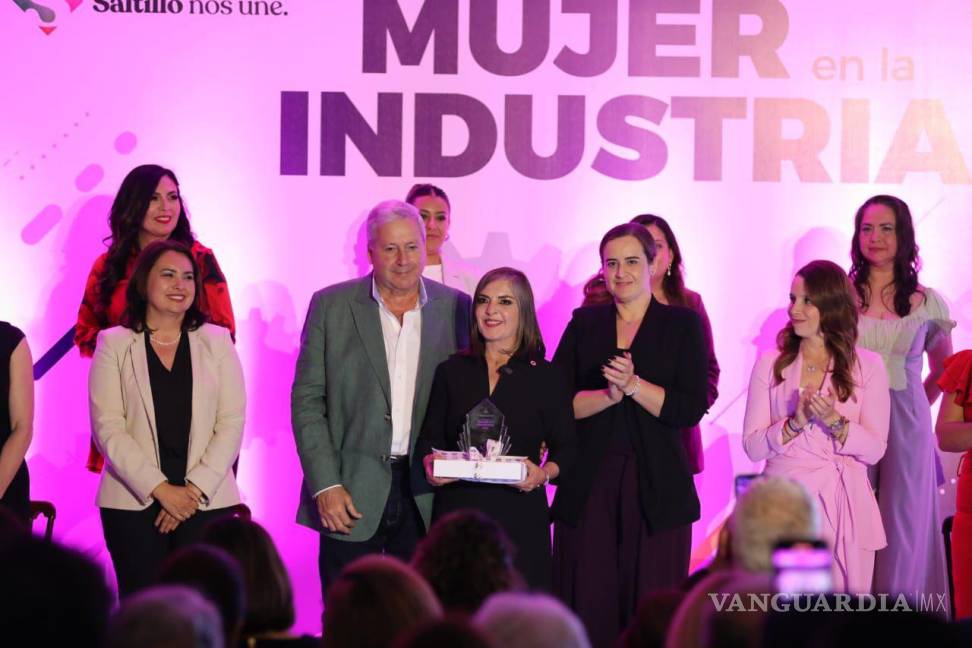 $!El premio está dirigido a quienes, mediante su trayectoria profesional e implementación de buenas prácticas han contribuido al desarrollo óptimo de las mujeres en la industria