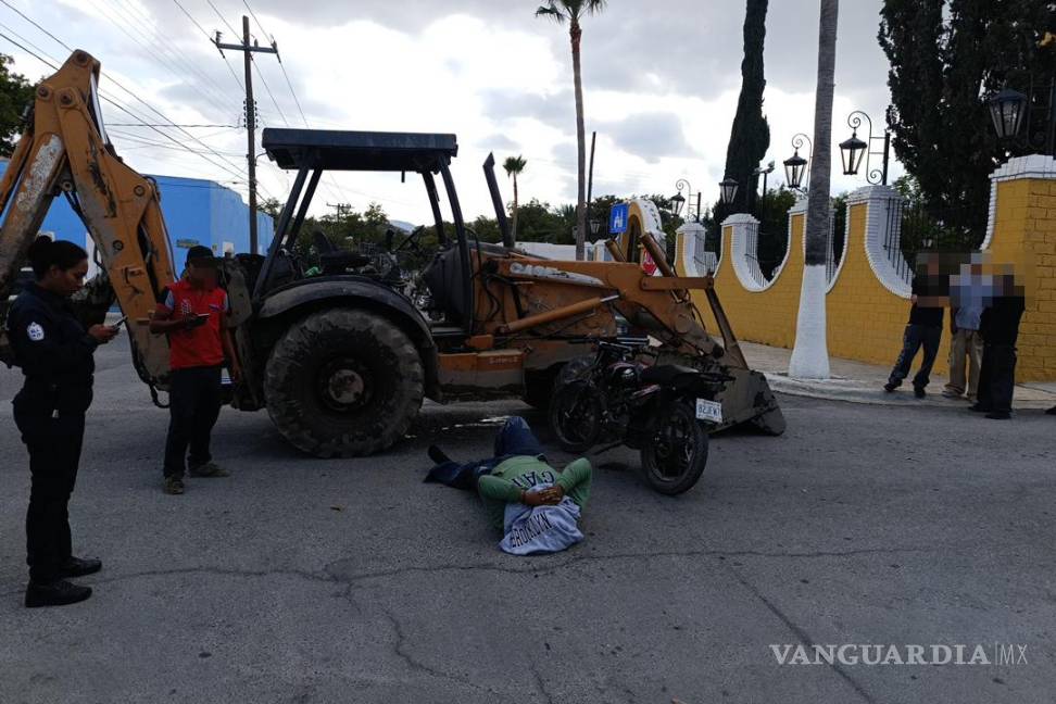 $!El cruce de las calles Viesca y Ocampo fue cerrado momentáneamente por las autoridades.