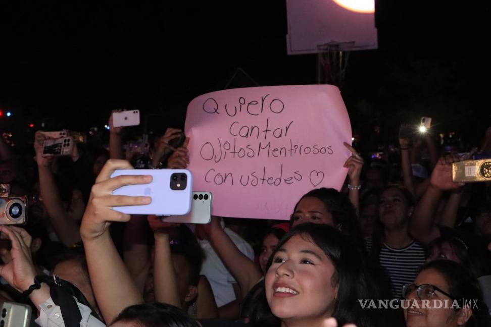 $!Tropicalísimo Apache se lleva la noche en la Saltillo 2000, donde miles de fans recordaron viejos tiempos