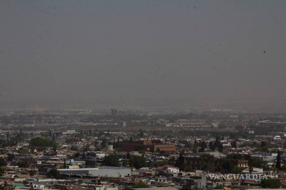 Incendio forestal y frente frío empeoran calidad del aire en Saltillo