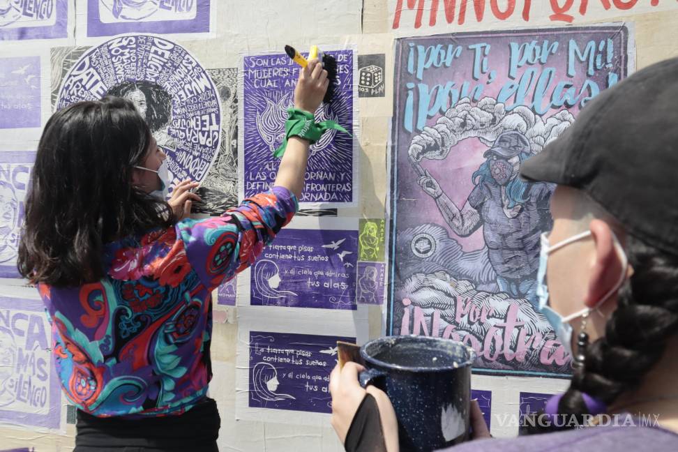 $!‘Muro Violeta’, la intervención artística para la concientización sobre la violencia de género en el Museo de Artes Graficas de Saltillo