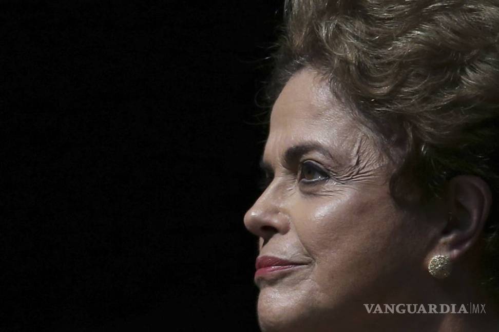 Soy víctima de un golpe y lucharé para terminar mi mandato: Rousseff