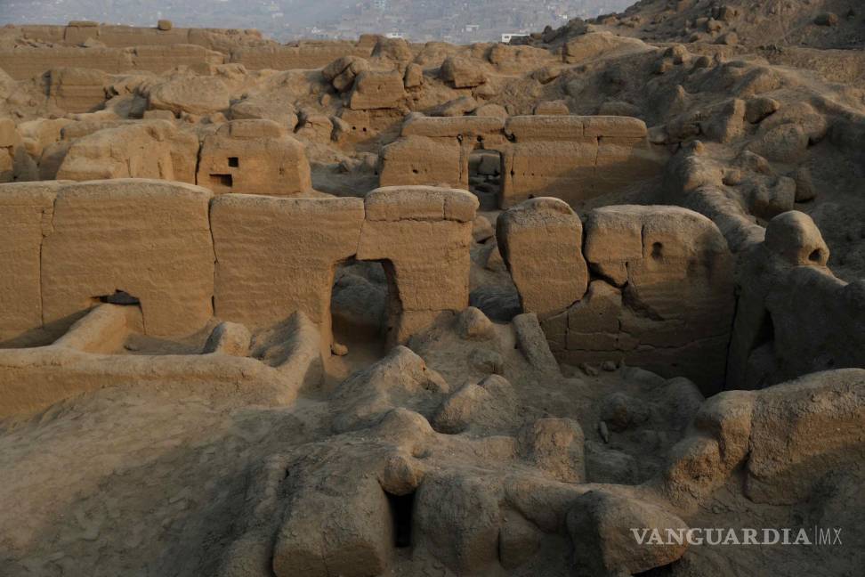 $!Fotografía de la zona de excavación del complejo arqueológico de Cajamarquilla, en Lima (Perú). EFE/Paolo Aguilar