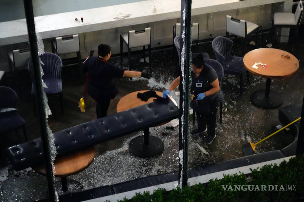 Así amanece Houston tras el paso de potentes tormentas que dejaron 4 muertos y a 900,000 viviendas y negocios sin electricidad (fotos)