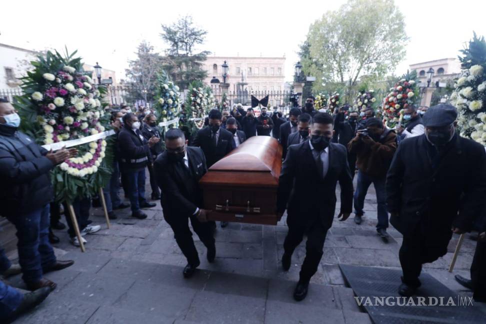 $!La segunda de ellas a las 10:00 horas y finalmente a las 15:00 horas de la tarde, cuando se realizará la inhumación del cuerpo en la cripta ubicada en la catedral.