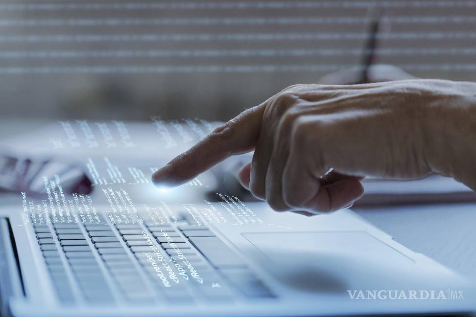 $!Cada clic deja un rastro en internet, por lo que es importante conocer nuestra huella digital y saber protegerla.