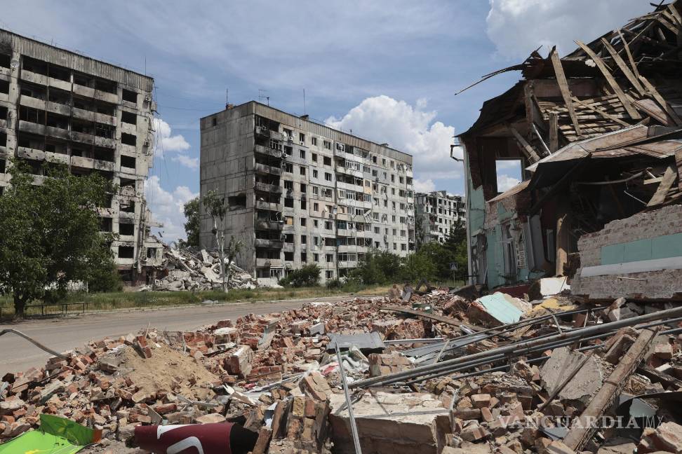 Rusia captura localidad ucraniana y Kiev responde con golpe en Crimea