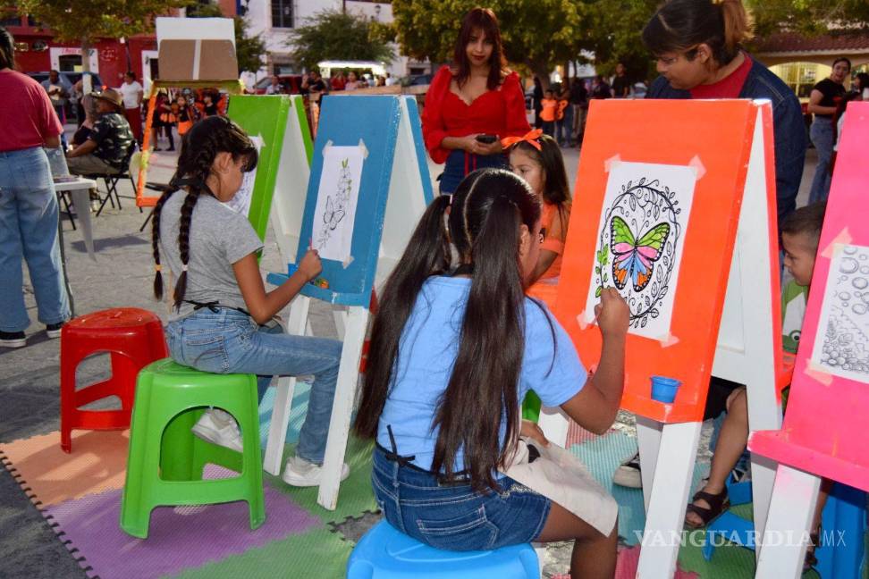 $!Los talleres ambientales permitieron a los niños aprender sobre la importancia de cuidar la mariposa monarca y otras especies migratorias.