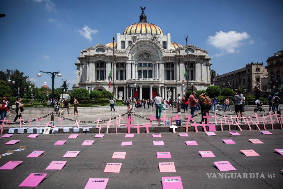$!La realidad, afirmó Luz Estrada, es que el dato de que 11 mujeres son asesinadas al día “sigue vigente”, ya que “en México se asesinan más de 3,000 mujeres al año”.