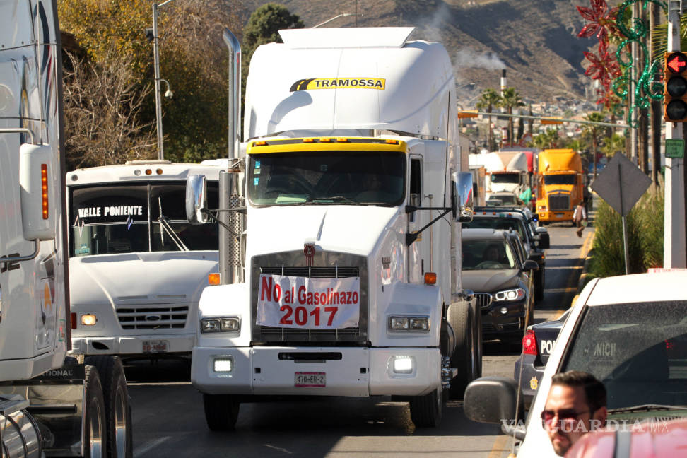 $!Pemex exhorta a evitar bloqueos en gasolineras