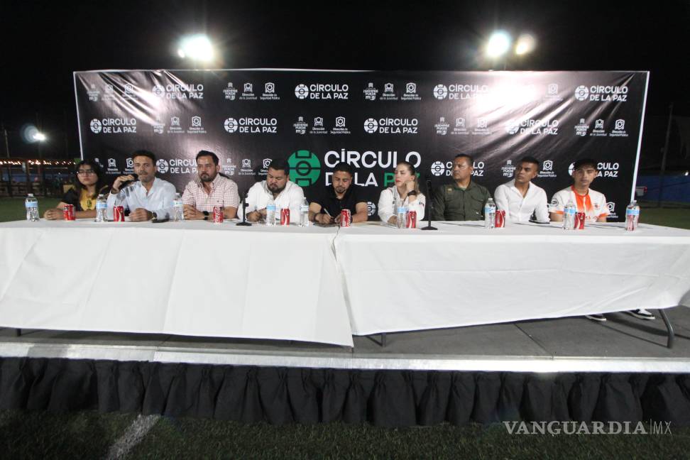 $!Autoridades y representantes del deporte local se reunieron en el “Círculo de Paz” para promover el respeto y la convivencia en los eventos deportivos.