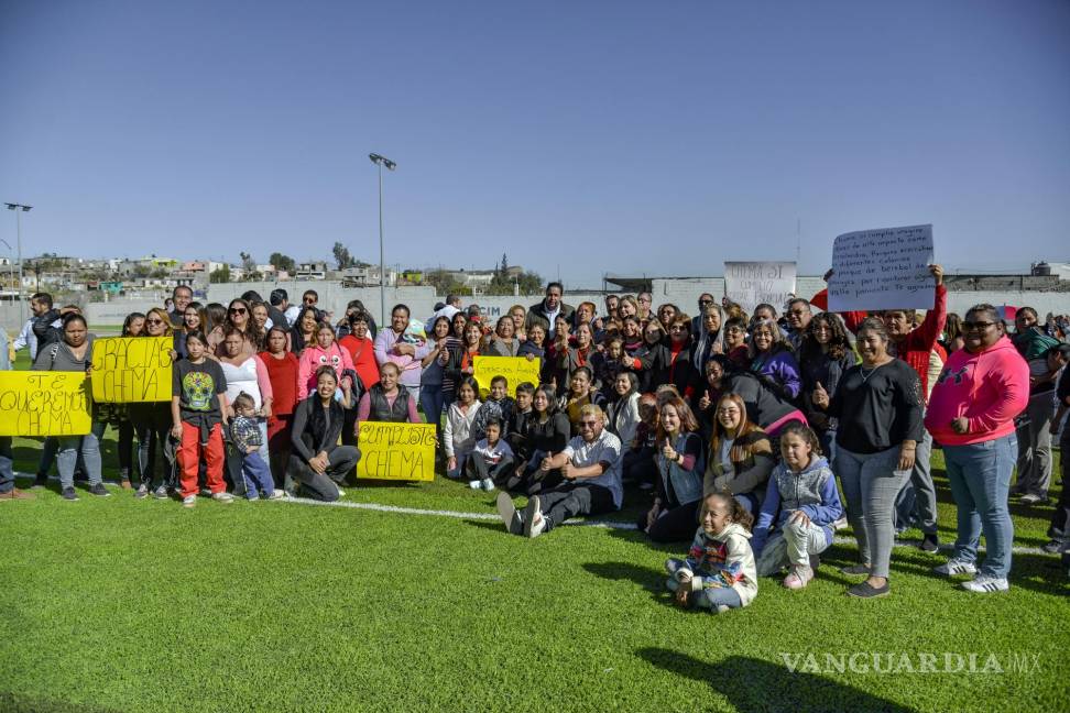 $!Vecinos de varias colonias agradecieron la inversión.