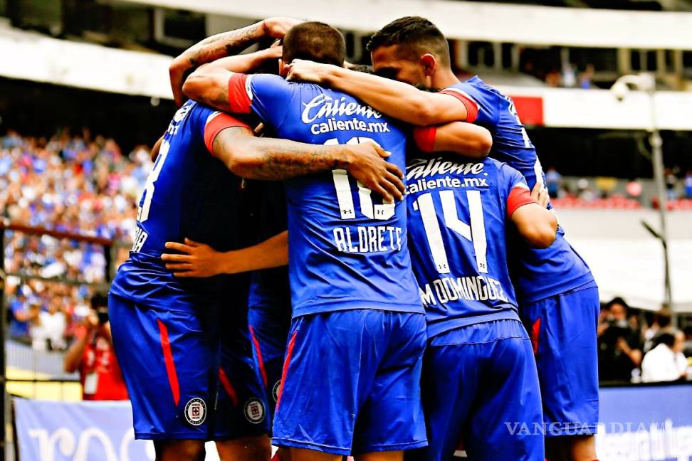 $!Gran debut de Misael Domínguez y Cruz Azul regresa triunfal al Estadio Azteca