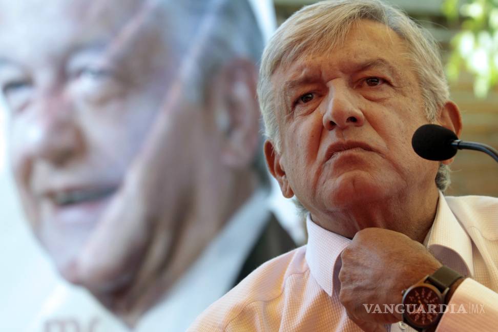 Notifican a concesionarios aval para transmitir spot de AMLO