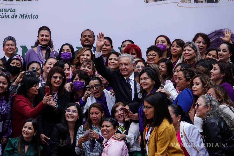 $!Andrés Manuel López Obrador, presidente de México durante la ceremonia con motivo del Día Internacional de la Mujer. Cuartoscuro/Galo Cañas