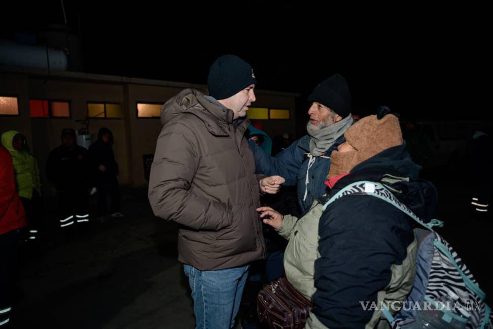 $!El alcalde reconoció la labor del personal de barrido manual.