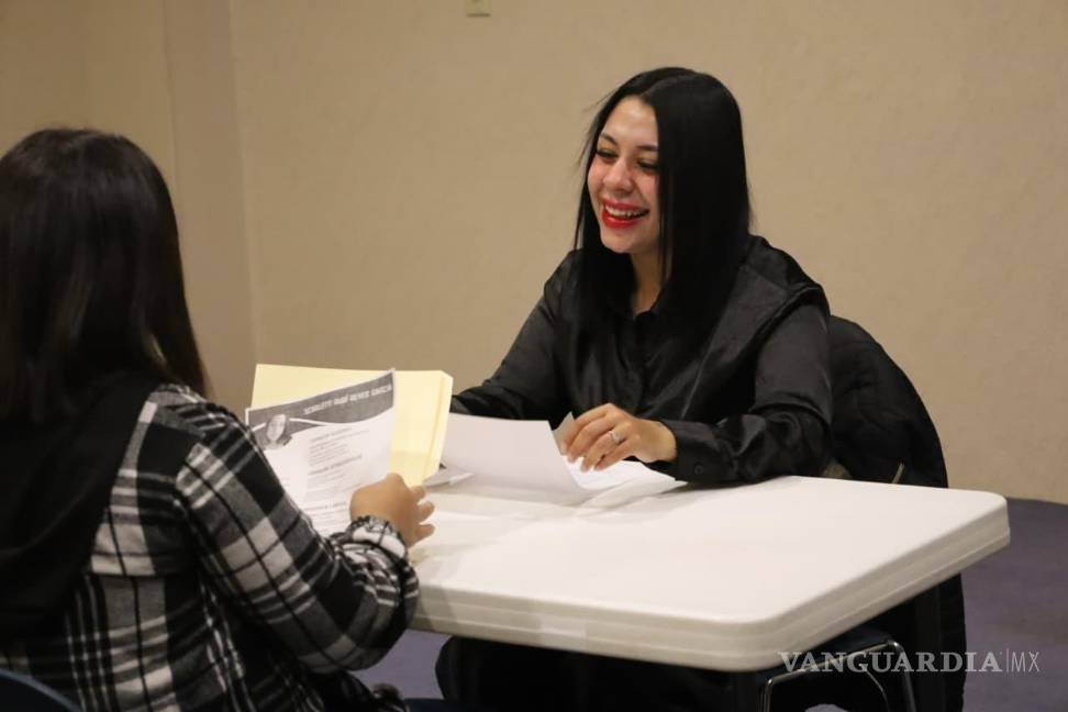 $!Se instalaron áreas de simulación de entrevistas para que los asistentes practicaran procesos de selección.